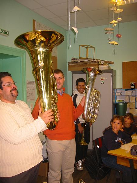 melodia_a_l_ecole_54.jpg - Les Tubas